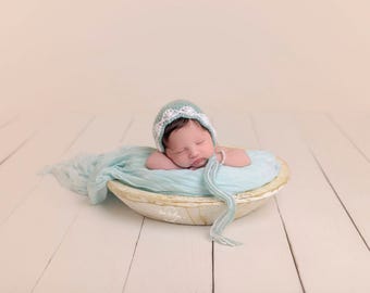 Newborn Flower Bonnet - Photography Prop