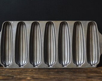 Vintage Wearever Aluminum Cornbread Baking Pan