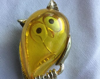 Vintage Yellow Jelly Belly Owl Pin