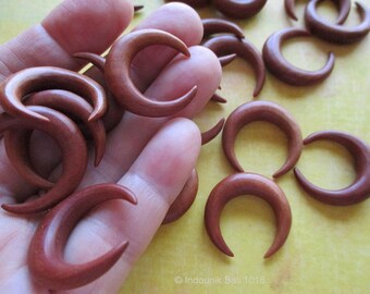 Horns of My Dilemma Carved Sawo Wood Crescent Bead 25mm for Vegan Jewelry Undrilled