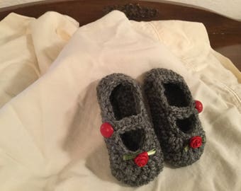 Crochet Baby Mary Janes Shoes with Flower and Button