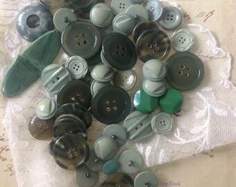 Green buttons, mixed buttons, vintage buttons, vintage