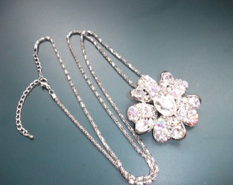 Stunning Vintage Clear & AB Aurora Borealis Crystal Glass Flower Pendant Necklace