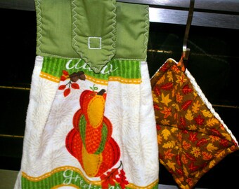 Kitchen Decor - Kitchen Towel - Tea Towel - For Mom - Eco Friendly - Reusable- Hand Towels - Home Decor - Housewarming Gift - Hostess