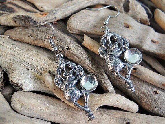 Gorgeous Possum in Tree Pewter Earrings Shiny Clear Silver Magic Glass Dome Cabochon Australia Australian Animal Opossum