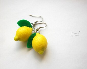 Lemon Earrings, Fresh Fruit Jewelry, Yellow & Green Juicy Citrus Jewellery, Summer Drop Earrings, Polymer Clay Lemon, Bright Yellow Earrings