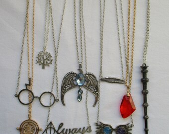 Assorted silver/gold fandom necklaces