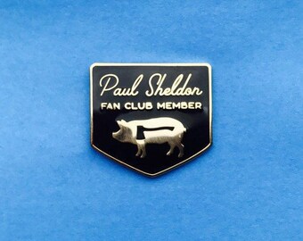 Stephen King Misery Hard Enamel Pin Paul Sheldon Fan Club Misery Book Series Annie Wilkes Constant Reader Black Gold Metal Horror Halloween