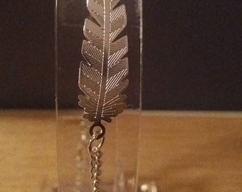 Feather bracelet