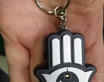 Judaica TALKING HAMSA on a key chain HEBREW Travelers Prayer 6 cm מחזיק מפתחות ברכת הדרך מנגנת בעברית לאוטו