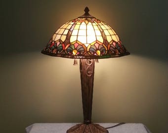 Stained Glass Lamp - Table Lamp - Geometric Motif