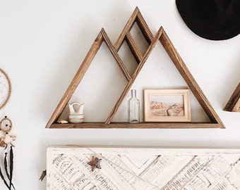 Mountain Range Triangle Shelf// Pallet Wood Shelf// Reclaimed Wood// Pallet Art// Geometric Shelf// Rustic Home Decor