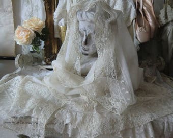 Frankreich antik ~ langer zarter Batist Schal Granfoulard Stola Tuch ~ feinste Tüllspitze ~ 256 x 41 cm ~ boudoir shabby chic