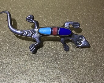 Beautiful Sterling Salamander/ Lizard brooch .