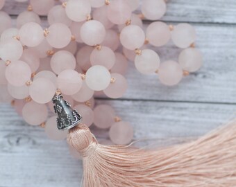 Pink Quartz Necklace / Summer tassel necklace / Rose quartz tassel necklace / Long pink tassel necklace / Hand knotted quartz necklace