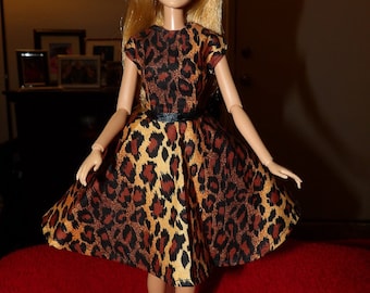 Leopard animal print dress with a circular skirt for Fashion Dolls - ed1071