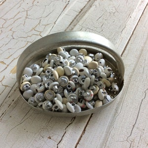 White Fabric Covered Buttons,Mix of Small White and Cream Vintage Buttons,Silver Shank Back,Over 100 Buttons.NOS,New Old Stock