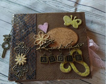 Mini album "Adore" GR: 15.5 x 14 cm