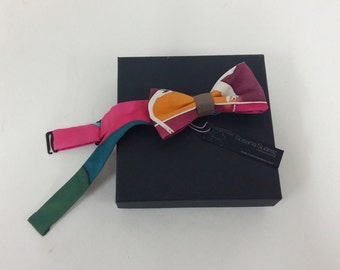 Natural silk bowtie hand painted for man. Men fashion. Unique piece. Bow tie Special gift: Wedding, anniversary