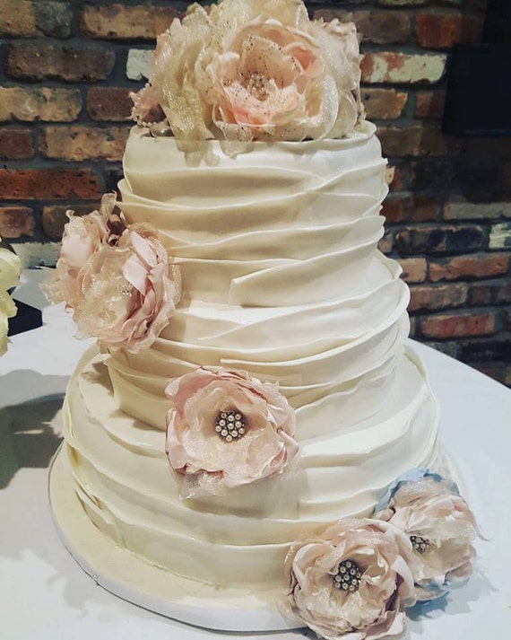 Rustic Burlap Flowers Ivory Champagne Blush Set Of 2 Bridal Wedding Decoration Wholesale Fabric Cake Toppers Rustic Burlap Flowers Ivory Champagne Blush Set Of 2 Bridal Wedding Decoration Wholesale Fabric Cake Toppers