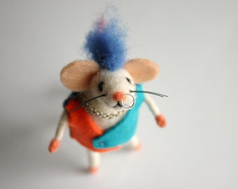Needle felted punk mouse, Punk rock mice, Felt mice figure, Punk, Mouse miniature, Doll house miniature, Collectible mouse