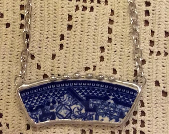 Broken China jewelry necklace Blue Willow