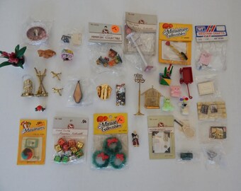 Dollhouse Miniature Acessories Lot 33+ Items New