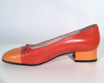Secretary. Geek. Sexy flats. Pumps by BALLY Switzerland. Colourful. 60's look. GoGo.