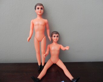 A 13 cm celluloid doll to customize