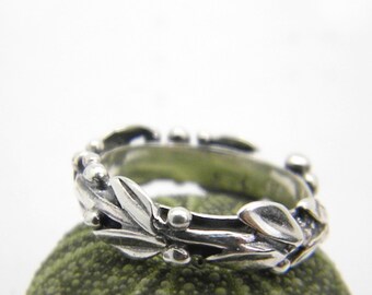 Silver twig stack ring, olive branch stacking ring in sterling silver size 5,5 6