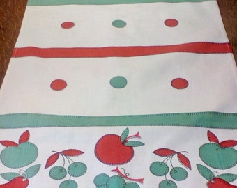 Vintage applique look tea towel dish towel, vintage linens, Red white green tea towel with fruit motif, Vintage kitchen linens