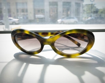 Vintage 1990's Missoni Tortoiseshell Cateye Sunglasses