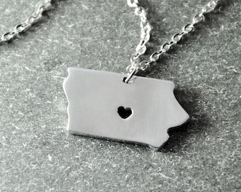 Free shipping - I heart Iowa Necklace -State pendant - Map necklace - Map Jewelry - Iowa Pendant - State Necklace