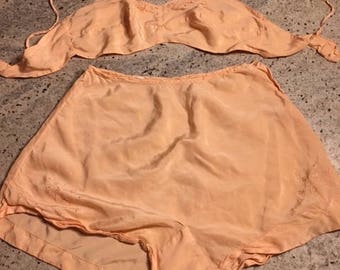 vintage. EL Vintage Wedding 20s Peach Silk Lingerie • Waist 28 Bust 32