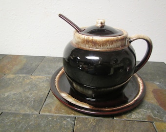Large Bean Pot , ladle dipper and 13" Platter , Chili pot , soup pot,