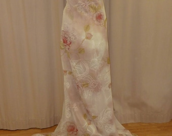 Beige Polyester Voile with red rose arabesque