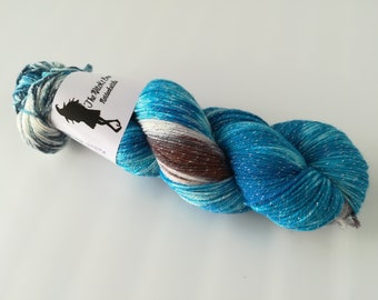 Stardust Sock - Coffee on the Beach / Kahvia Rannalla - Hand dyed yarn, 75/20/5 Merino/Nylon/Lurex, 100g/400m