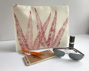 UNIQUE CLUTCH, handprinted fabric, Zipper clutch purse, handmade clutch, envelope clutch, clutch, FABRIC Clutch, Woman's Bag, Hawaiian bag
