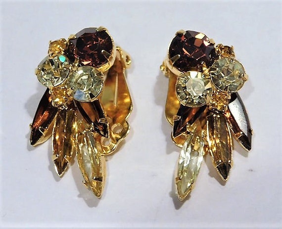 Rhinestone Clip On Earrings / Mid Century