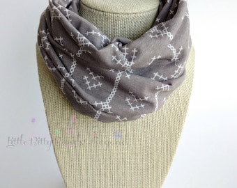 Infinity scarf bib | Infinity scarf | Drool bib