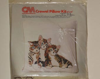 Vintage Crewel Cat print Pillow Kit 16” x 16” Three Little Kittens 1976 CM Columbia Minerva designed by Erica Wilson