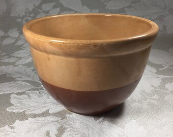 Watt Pottery Bowl CabinArt Bakeware Two Toned 1940's Vintage Kitchen Cottage Farmhouse Primitive Rustic