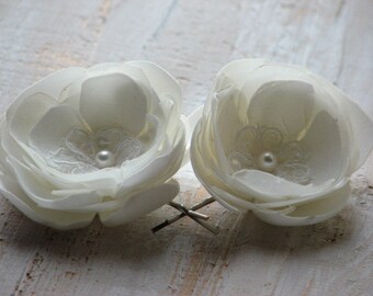 Wedding ivory hair flower Ivory hair flower Ivory headpiece Ivory wedding flower Ivory hair piece Set of 2 ivory hair flower 2 inch flower