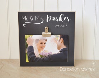 Personalized Wedding Gift For the Bride and Groom, Wedding Decoration Idea {Mr & Mrs} Photo Frame, Bridal Shower Gift, Personalized Frame