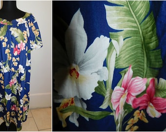 Vintage HAWAIIAN MuuMuu Dress Caftan Hawaiian Longing Dress Aloha Hibiscus MD Fashions Plus Size Minty
