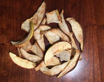 Organic Dehydrated Pears For Rabbits, Guinea Pigs and Small Animals