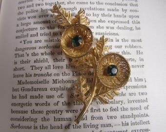 Vintage Castlecliff Gold Tone Brooch Pin Flower Green Stone Emerald