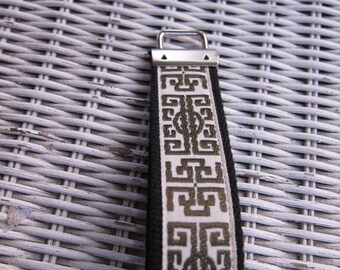 Irish Scroll Keychains - Womens Irish Key Fob