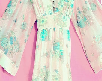 Beautiful, flowy dress from the 60s
