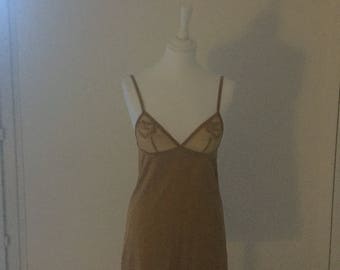 Babydoll / bottom of dress